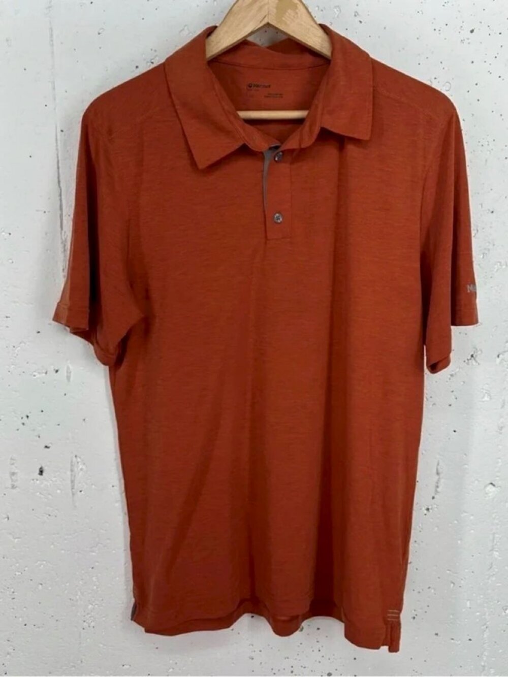Marmot Men's Size Medium Rust Polo Short Sleeve Shirt